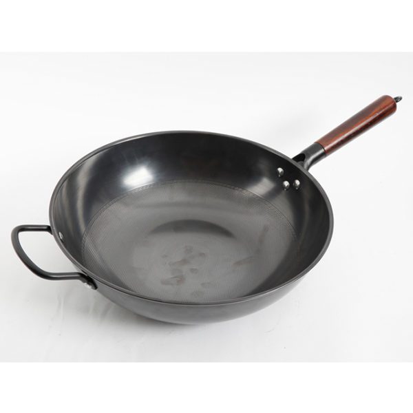 Gibson 13 inch debossed wok